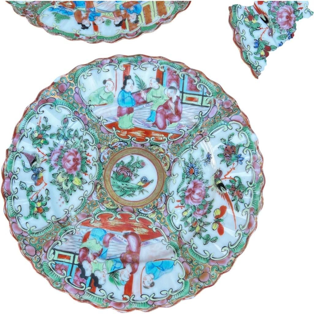 Vintage Famille Rose Medallion Dessert Plates, Set of 5