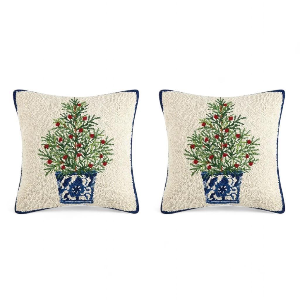 Wool Hook Decorative Accent Pillow Decor, Holiday Tree Motif, a Pair