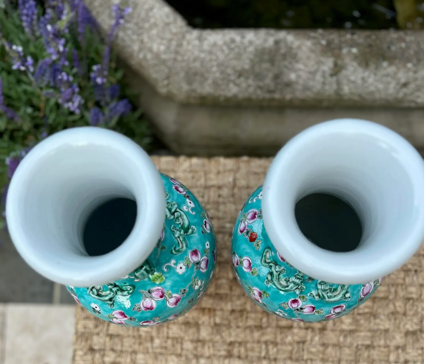 Pair of Hand-Painted Turquoise Porcelain Vases – Peaches Motif – Famille Rose Enamel – Jingdezhen