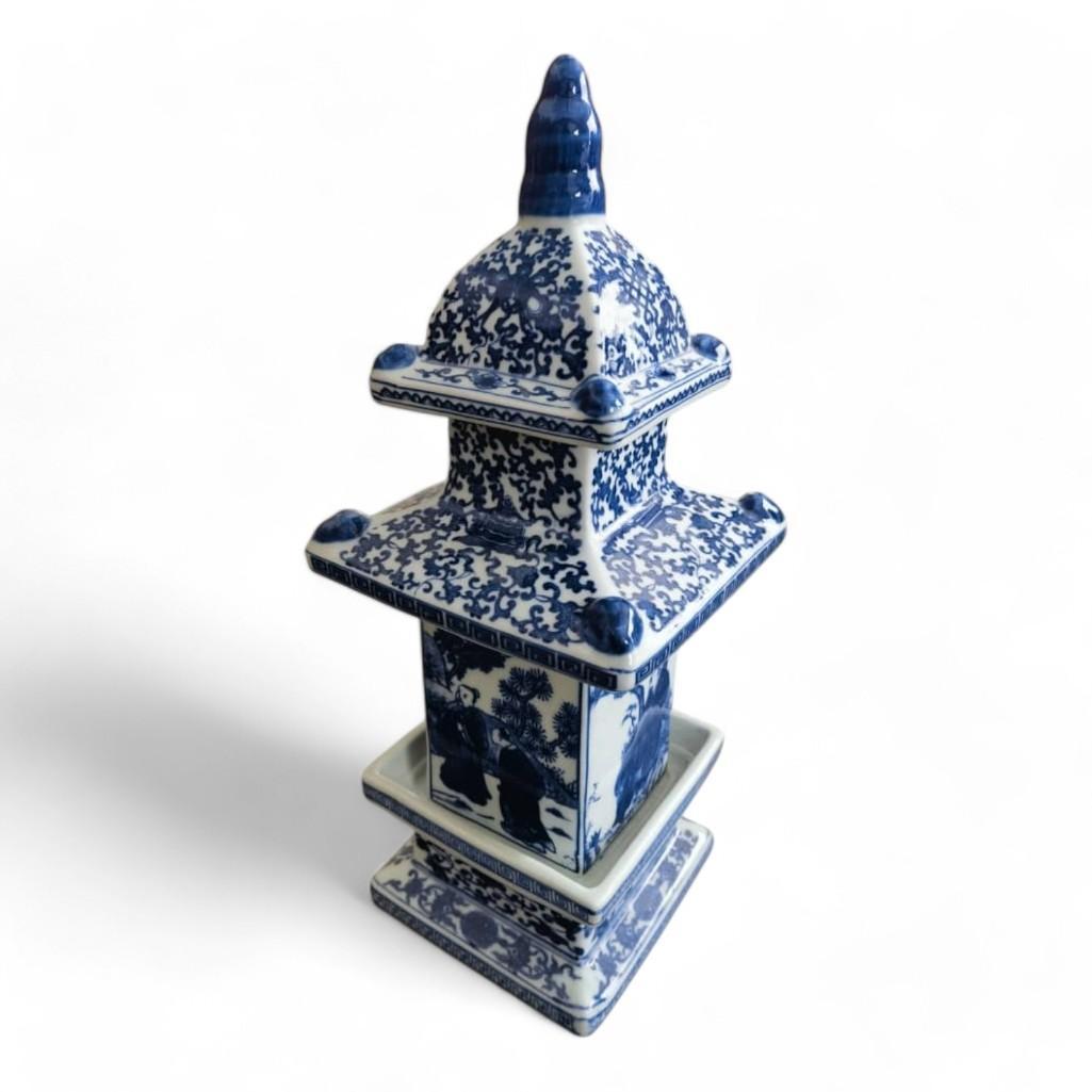 Pair of Chinese Blue and White Floral Chinoiserie Style Pagoda Porcelain Decorative Statue