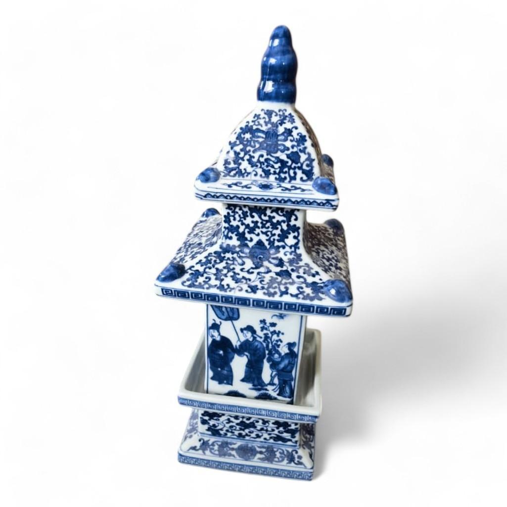 Pair of Chinese Blue and White Floral Chinoiserie Style Pagoda Porcelain Decorative Statue