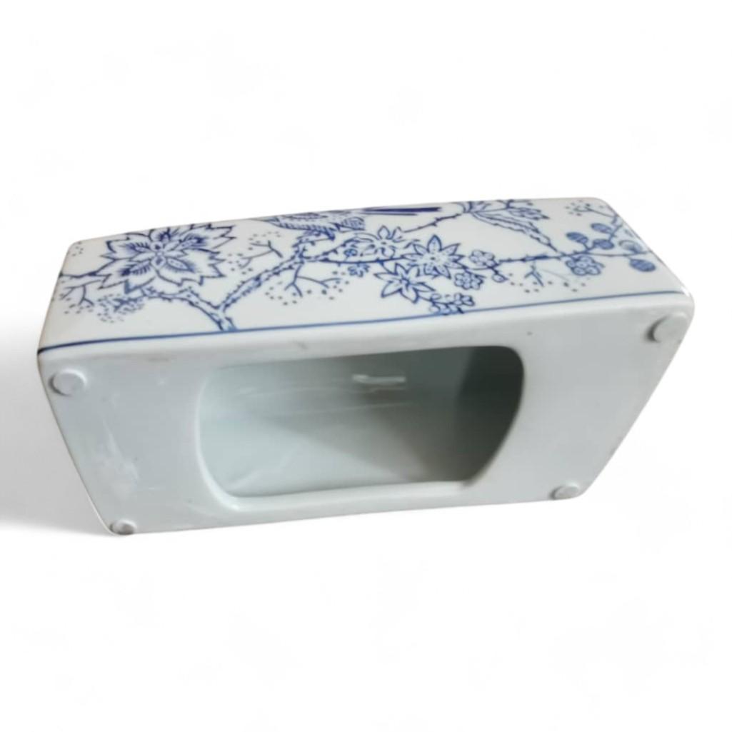 Chinese Hand-Painted Porcelain Ceramic Tissue Box - White Leaves Motif by Trunky Fresh