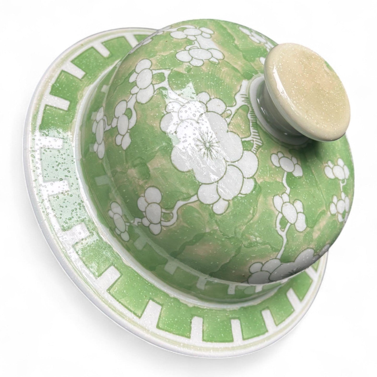 Green and White Chrysanthemum Porcelain Jar – Hand-Painted